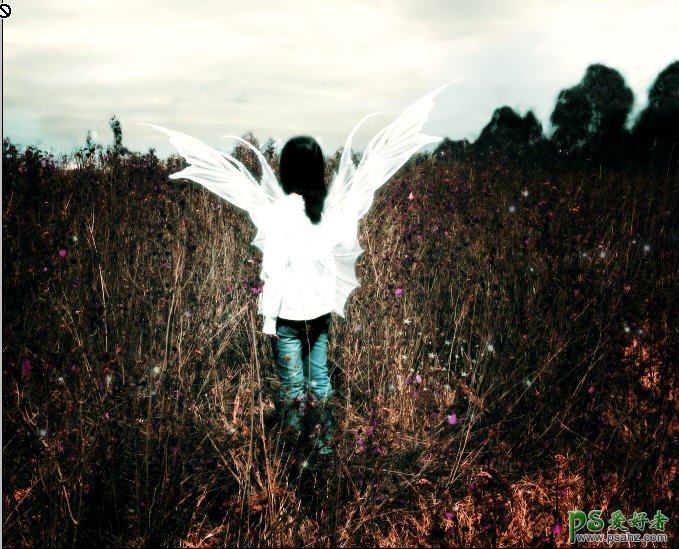 photoshop合成长着银光翅膀的天使少女梦幻图片