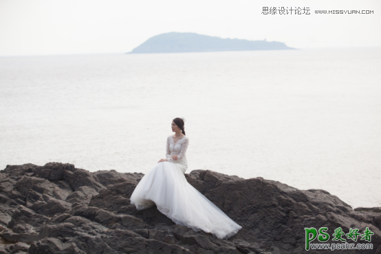 Photoshop给新娘子在海边拍摄的婚纱照制作出夕阳美景效果