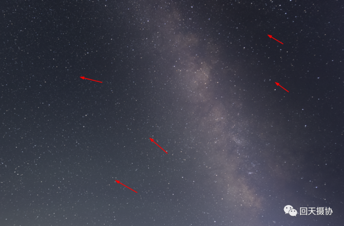 Photoshop制作梦幻的星空效果背景图,银河缩星效果图。